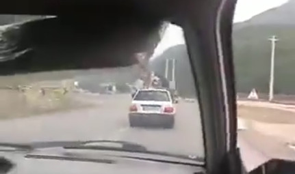 سرنشینان ناهنجار خودروی پراید در کمتر از ۷۲ ساعت تحت تعقیب قرار گرفتند سرنشینان ناهنجار خودروی پراید در کمتر از ۷۲ ساعت تحت تعقیب قرار گرفتند