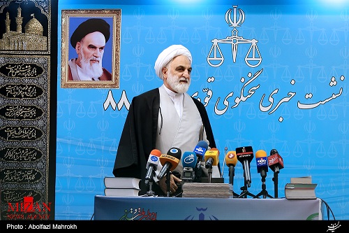سخنگوی قوه قضائیه:تأیید خبر بازداشت پسر وزیراسبق ارشاد درارتباط با پرونده دکل نفتی/آخرین خبرها از پسر پرحاشیه تلگرامی و دستگیری تیم تروریستی در ارومیه/بامجوز رهبرانقلاب،دستگاه قضا به مسئله بورسیه ها ورود میکند/هشدار اژه ای درخصوص میتینگ های انتخاباتی و دعوت از افراد مسئله دار/آماده کمک به ناجا در برخورد جدی با جرائم مشهود هستیم،امیدواریم این طرح موقت نباشد سخنگوی قوه قضائیه:تأیید خبر بازداشت پسر وزیراسبق ارشاد درارتباط با پرونده دکل نفتی/آخرین خبرها از پسر پرحاشیه تلگرامی و دستگیری تیم تروریستی در ارومیه/بامجوز رهبرانقلاب،دستگاه قضا به مسئله بورسیه ها ورود میکند/هشدار اژه ای درخصوص میتینگ های انتخاباتی و دعوت از افراد مسئله دار/آماده کمک به ناجا در برخورد جدی با جرائم مشهود هستیم،امیدواریم این طرح موقت نباشد
