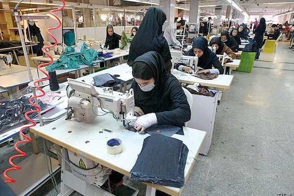 تامین مواد اولیه چالش تولیدکنندگان پوشاک/ تجربه‌های گذشته در حال تکرار است