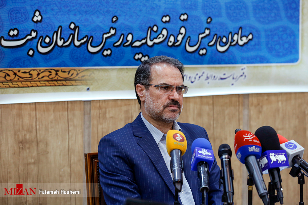 وصول بیش از ۱۰ هزار میلیارد تومان از معوقات بانکی/ تدوین طرح و لوایحی برای محدود کردن استفاده از اسناد عادی/ امروز با ثبت آنی سرعت نقل و انتقال به خدمات به حد قابل قبول رسیده است