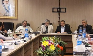 حداد عادل: بعضی برای رضای خدا کاندیدا نشوند!