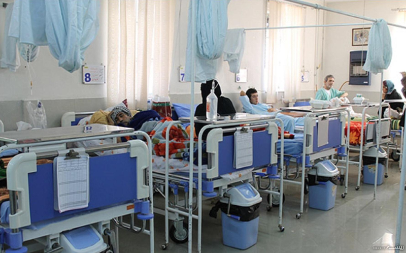 توزیع تخت‌های بیمارستانی در کشور عادلانه نیست/ سالانه به جذب ۱۰ هزار پرستار نیاز داریم/ میزان آب مورد نیاز بدن هر فرد چقدر است؟