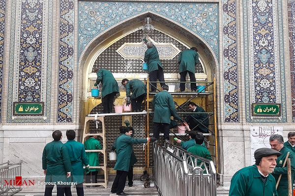 آماده‌باش خدام در ایام دهه کرامت/تمهیدات ویژه برای تنظیف اماکن متبرکه