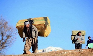 کمیسیون اقتصادی طرح «حمایت از کولبران» را تا یک الی دو ماه آینده بررسی کند