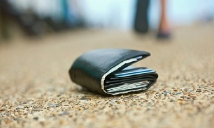 کیف پول ۴ هزار دلاری به صاحبش رسید