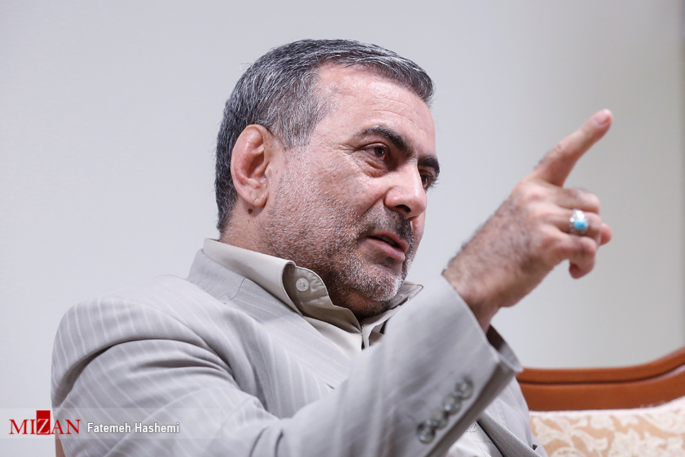کوچکترین تعرض آمریکا به ایران، کل منطقه را به آتش خواهد کشید/ قفل شدن موشکهای ایران بر روی پایگاههای آمریکا در منطقه/ غیر از ماجرای پهپاد ، آمریکاییها چند بار دیگر تا آستانه جنگ با ایران رفتند، اما منصرف شدند/ از سکوت روشنفکران ایرانی در برابر تروریسم اقتصادی آمریکا، حیران هستم کوچکترین تعرض آمریکا به ایران، کل منطقه را به آتش خواهد کشید/ قفل شدن موشکهای ایران بر روی پایگاههای آمریکا در منطقه/ غیر از ماجرای پهپاد ، آمریکاییها چند بار دیگر تا آستانه جنگ با ایران رفتند، اما منصرف شدند/ از سکوت روشنفکران ایرانی در برابر تروریسم اقتصادی آمریکا، حیران هستم