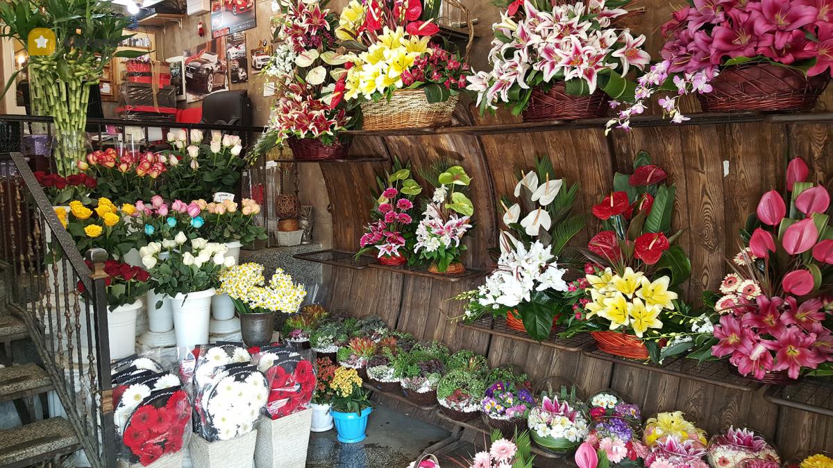 قیمت گل شاخهای در گل فروشی ها/ هر شاخه گل رز ۱۲ تا ۱۵ هزار تومان