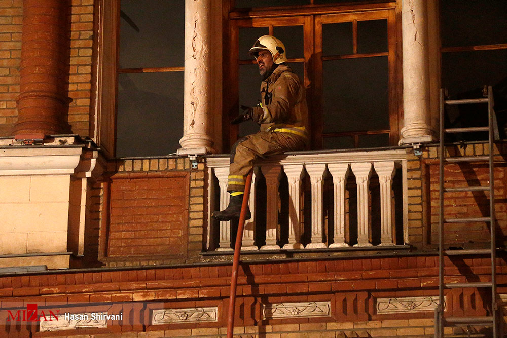 نماینده مجلس: مهارت نداشتید/ سخنگوی آتش نشانی: سخنان شما وجاهت منطقی ندارد نماینده مجلس: مهارت نداشتید/ سخنگوی آتش نشانی: سخنان شما وجاهت منطقی ندارد