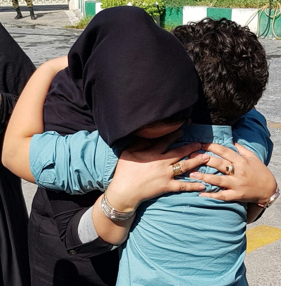 بازگشت فرزند به آغوش مادر بعد از ۷ سال بازگشت فرزند به آغوش مادر بعد از ۷ سال