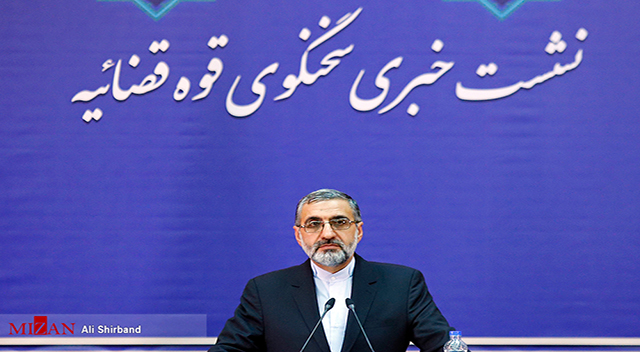 بانک مرکزی لیست را منتشر کند و بگوید چرا ارز داده‌اند