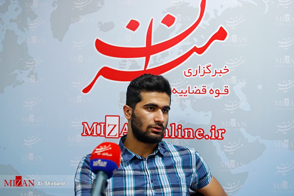 قبل از رقابتهای جهانی فکر نمیکردم قهرمان شویم/ بعضیها از قهرمانی ما ناراحت شدند/ ایتالیاییها والیبال ایران را قبول ندارند/ کولاکوویچ من را در حد تیم ملی نمیداند قبل از رقابتهای جهانی فکر نمیکردم قهرمان شویم/ بعضیها از قهرمانی ما ناراحت شدند/ ایتالیاییها والیبال ایران را قبول ندارند/ کولاکوویچ من را در حد تیم ملی نمیداند