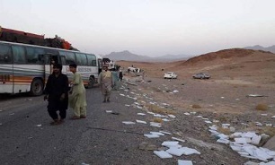 ۵۱ کشته و زخمی در نتیجه انفجار بمب کنار جاده‌ای در افغانستان