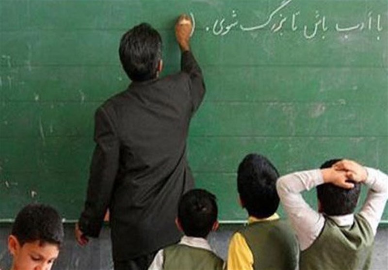 ماجرای افزایش حقوق ۵۰۰ تا ۷۰۰ هزار تومانی معلمان به کجا رسید؟