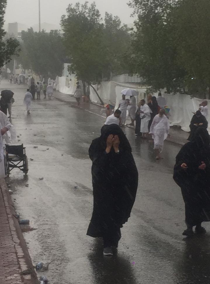 هشدار سازمان دفاع شهری عربستان به حجاج در مورد بارندگی در عرفات هشدار سازمان دفاع شهری عربستان به حجاج در مورد بارندگی در عرفات