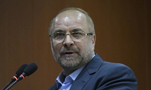 قالیباف: باید بدون اینکه مردم را طبقهبندی کنیم، به آنها خدمت صادقانه ارائه دهیم قالیباف: باید بدون اینکه مردم را طبقهبندی کنیم، به آنها خدمت صادقانه ارائه دهیم