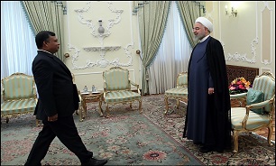 استوارنامه سفرای جدید سه کشور تقدیم روحانی شد