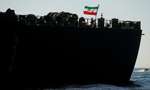 تغییر مسیر ابرنفتکش آدریان دریا به سمت یونان