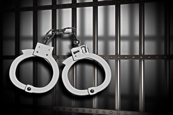 ١٤ تن از کارکنان پتروشیمی شیراز و دلالان مرتبط در امر توزیع کود‌های شیمیایی بازداشت شدند