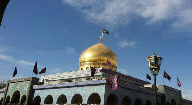 تشییع پیکر شهدای حزب الله لبنان در حرم حضرت زینب (س) تشییع پیکر شهدای حزب الله لبنان در حرم حضرت زینب (س)