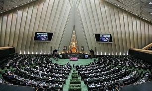 حقوق و تکالیف حق‌العمل کاری در قرارداد‌های تجارتی تعیین شد