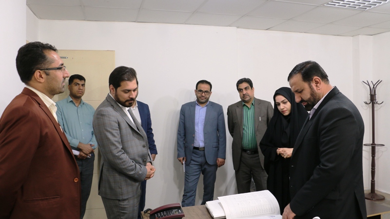 بازدید سرزده رئیس‌کل دادگستری هرمزگان از دادسرای عمومی و انقلاب بندرعباس