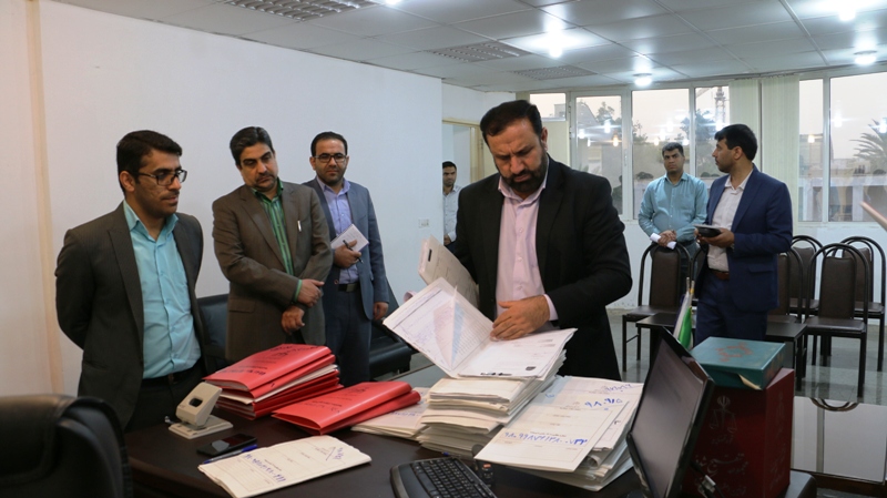 بازدید سرزده رئیس‌کل دادگستری هرمزگان از دادسرای عمومی و انقلاب بندرعباس