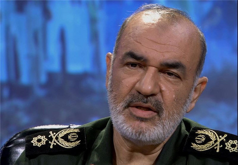 سردار سلامی از پایانه مرزی مهران بازدید کرد