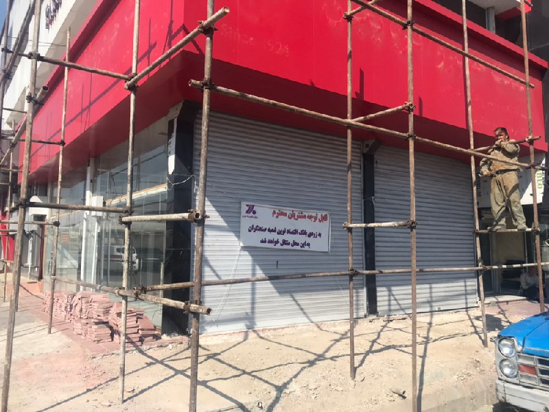 تبدیل نمایشگاه یک خودروساز به مشاوره املاک/ سرنوشت صنعت خودرو آذربایجان چه می‌شود؟