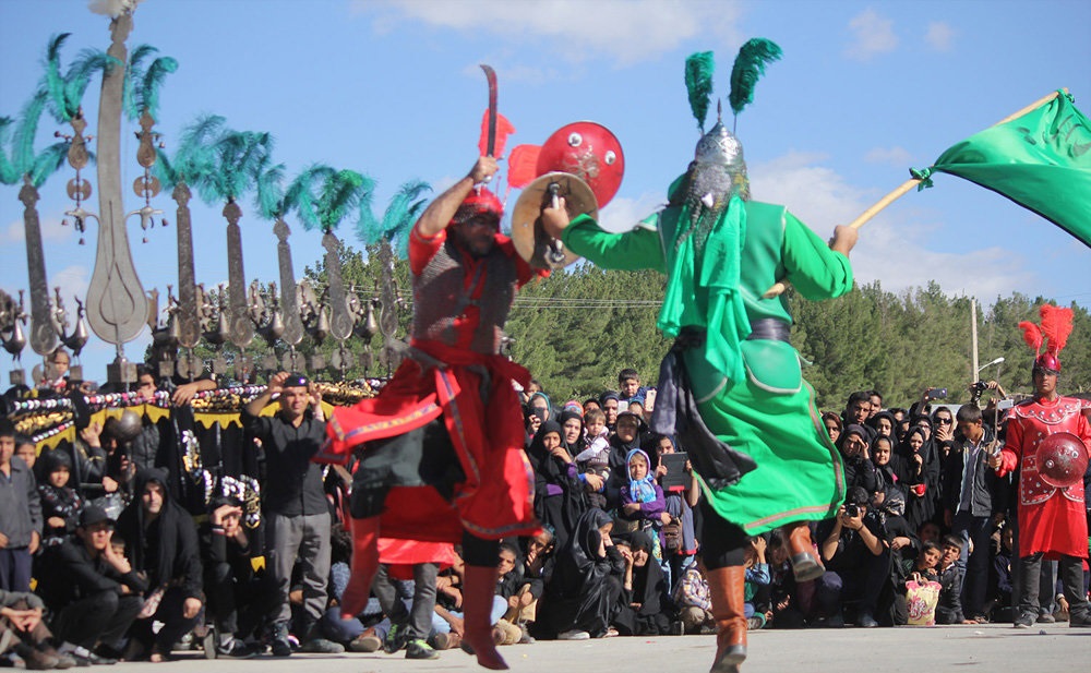بزرگترین تعزیه میدانی کشور در صحرارود فسا برگزار میشود بزرگترین تعزیه میدانی کشور برپا میشود/تمدید مهلت ارسال آثار جشنواره تئاتر کودک و نوجوان///////////////شنبه