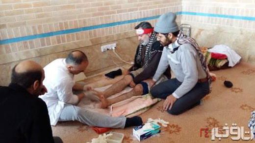 از پذیرایی زائران حسینی با ماساژ در موکب امام رضا(ع) تا ارائه اینترنت و تماس تلفنی رایگان + تصاویر
