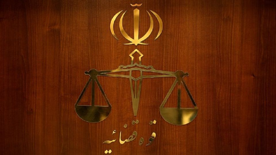 محکومیت مردی که همسر خود را به طور مکرر تحقیر کند/ مجازات کسی که در اماکن عمومی یا معابر متعرض یا مزاحم زنان شود