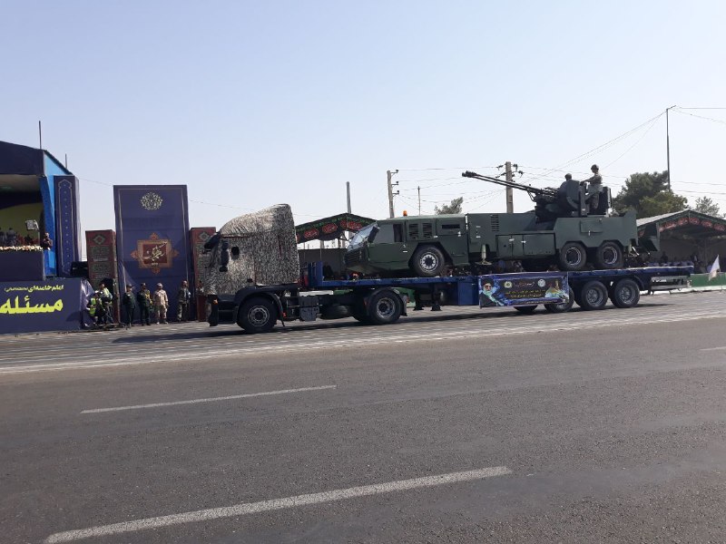 روحانی: مرد دفاعیم نه اهل تسلیم/ رونمایی از سامانه توپخانه‌ای «حائل»/ تجهیزات ویژه نیروهای مسلح؛ از «خودروهای تاکتیکی و زرهی» تا «سامانه‌های پهپادی و موشکی»