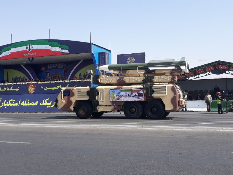 روحانی: مرد دفاعیم نه اهل تسلیم/ رونمایی از سامانه توپخانه‌ای «حائل»/ تجهیزات ویژه نیروهای مسلح؛ از «خودروهای تاکتیکی و زرهی» تا «سامانه‌های پهپادی و موشکی»