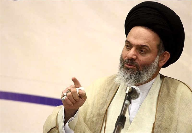 مسئولان نباید از کنار فاجعه منا به راحتی عبور کنند