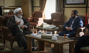دکتر علم الهدی: ضرورت تشکیل شورای پژوهشی برای دوری از موازی کاری در دستگاه قضا/ حجت الاسلام والمسلمین منتظری: تمرکز کار‌های پژوهشی در دستگاه قضا را دنبال خواهم کرد