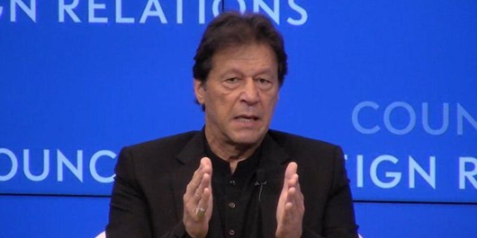 عمران خان: طالبان را برای مذاکره با دولت افغانستان ترغیب میکنیم