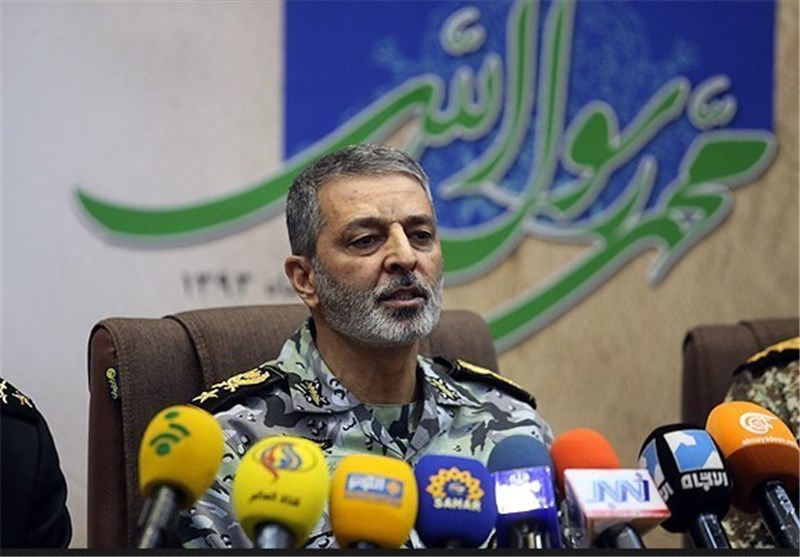 جانشین فرمانده ارتش: به دشمن در هیچ مناسبتی تبسم نمی‌کنیم
