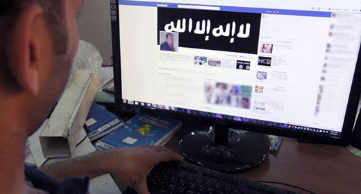 از هک ایمیل رئیس جمهور آمریکا تا صفحه مجازی آنجلینا جولی