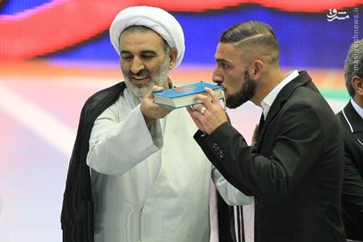 دژاگه چگونه یک چهره جهانی شد؟ + تصاویر