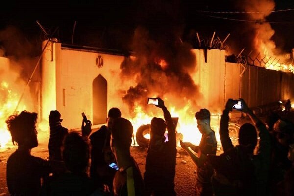 اعتراف سفیر عربستان به دخالت ریاض در آتش‌زدن کنسولگری ایران در نجف