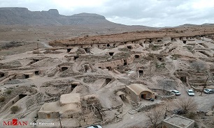 روستای میمند شهر بابک چه جاذبه‌ای دارد؟ /سکونتگاه صخره‌ای ایران کجاست