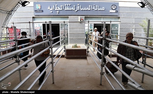 تصاویر بازگشت زائران اربعین حسینی به کشور تصاویر بازگشت زائران اربعین حسینی به کشور