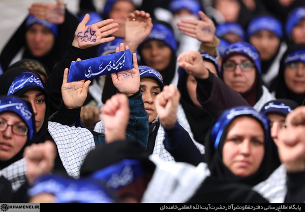 دختران عزیزم معلومات و آگاهی‌هایتان را بیشتر کنید/ فقیه زن لازم است