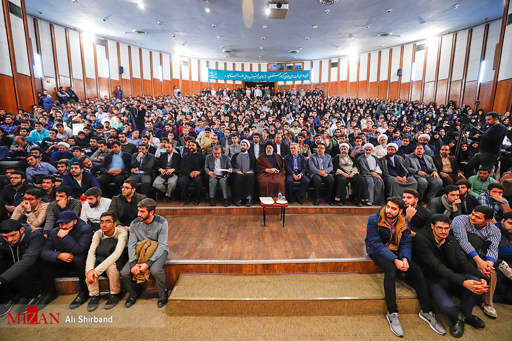 اقدام ما بعنوان دستگاه قضایی کاخ مفسدان را ویران و خانه مستضعفان را آباد خواهد کرد/در دفترم ننشستهام و بگویم من میخواهم با فساد مبارزه کنم/ خط قرمز ما این جناح و آن جناح نیست/ توهین به هیچکس انتقاد از همه اقدام ما بعنوان دستگاه قضایی کاخ مفسدان را ویران و خانه مستضعفان را آباد خواهد کرد/در دفترم ننشستهام و بگویم من میخواهم با فساد مبارزه کنم/ خط قرمز ما این جناح و آن جناح نیست/ توهین به هیچکس انتقاد از همه