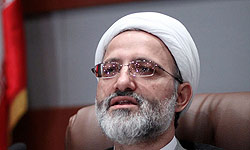 نباید تصور کنیم با توافق، دشمن از دشمنی خود کوتاه می‌آید