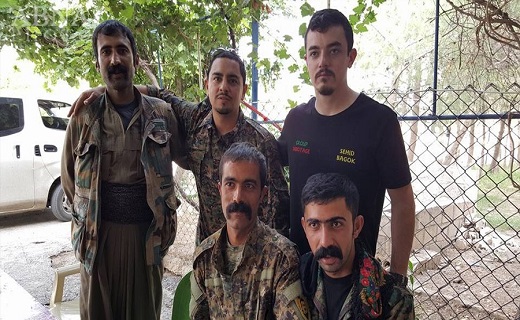 جوان مبارز استرالیایی علیه داعش به کشورش برگشت + تصاویر جوان مبارز استرالیایی علیه داعش به کشورش برگشت + تصاویر