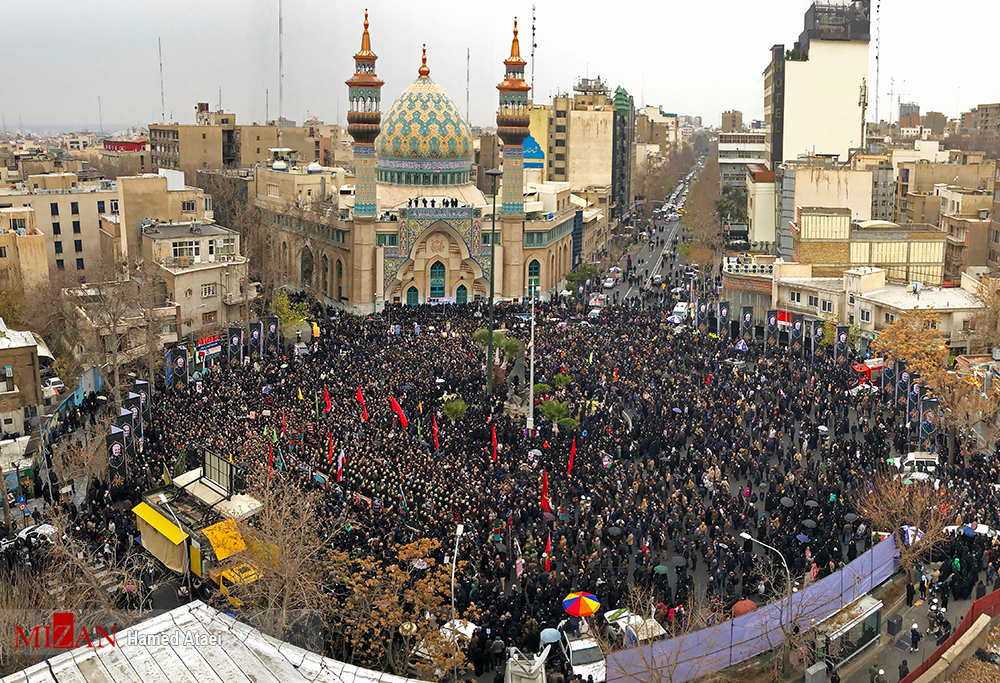 قیام دانشجویان دانشگاه تهران؛ از خاک ما سردار می‌جوشد