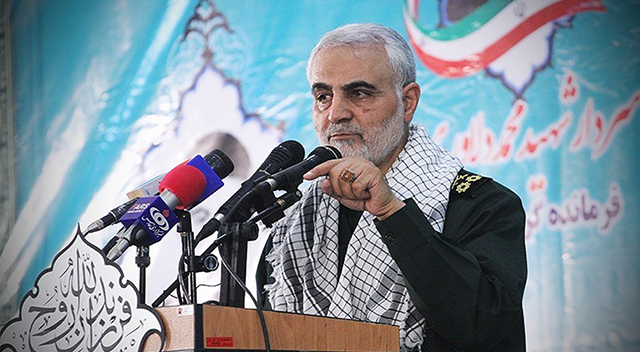 سردار شهید سلیمانی: عاقبت بخیری در رابطه قلبی با حکیمی است که امروز سکان انقلاب را به دست دارد سردار شهید سلیمانی: عاقبت بخیری در رابطه قلبی با حکیمی است که امروز سکان انقلاب را به دست دارد