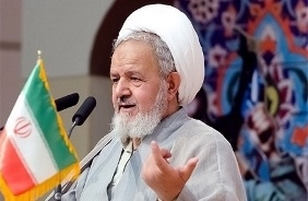 مشکل ما با تکیه بر امکانات درونی حل می‌شود، نه اتکا به خارج