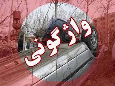 راننده کامیون بر اثر واژگونی در بزرگراه فتح مجروح شد